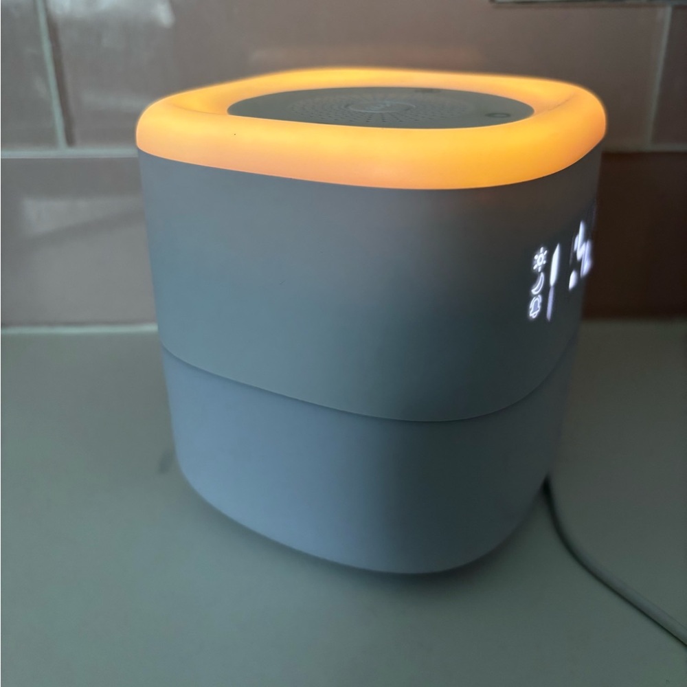 Frida Baby 3-in-1 Sound Machine + When-to-Wake Clock + Nightlight New condition - Picture 8 of 8